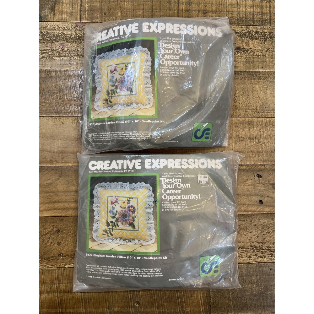 Two Creative Expressions Gingham Garden Pillows Needlepoint Kit 3822 Vtg 1982